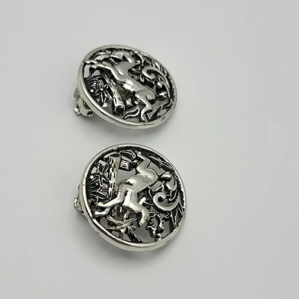 Vtg. Sarah Coventry STAG DEER BUCK Earrings Silver Tone Circle Stud Clio On 30mm